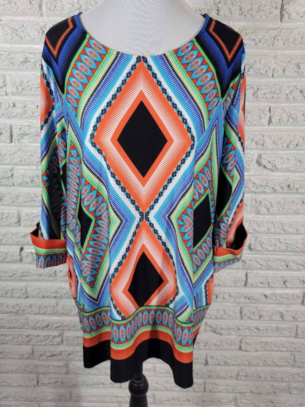 New Directions Tunic Blouse 1X Plus Size Geometric Multicolor Roll Tab GEO200E